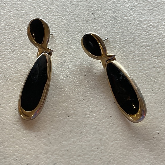 Vintage Enameled Dangle Earrings post pierced 1” long goldtone and black - Picture 2 of 7